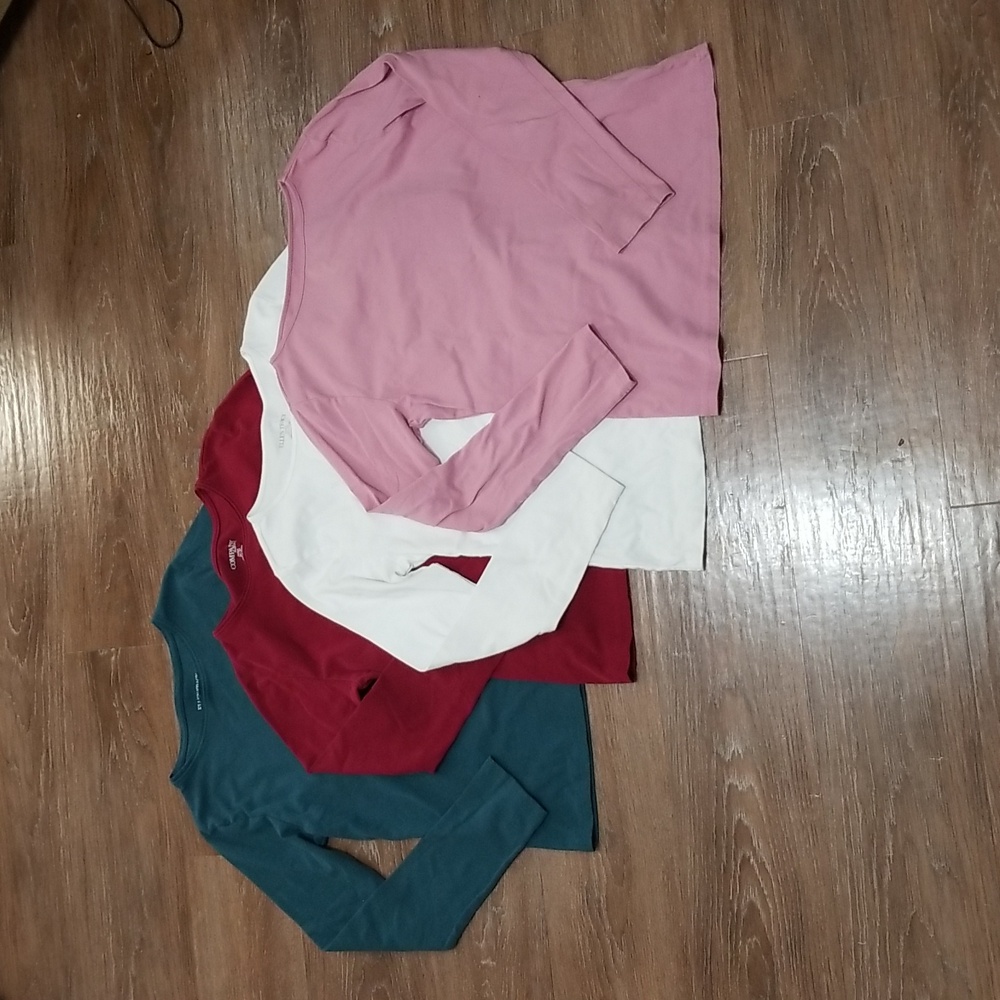(M) Company by Ellen Tracy Solid Color Long Sleeve T-Shirt Bundle of 4. Classics